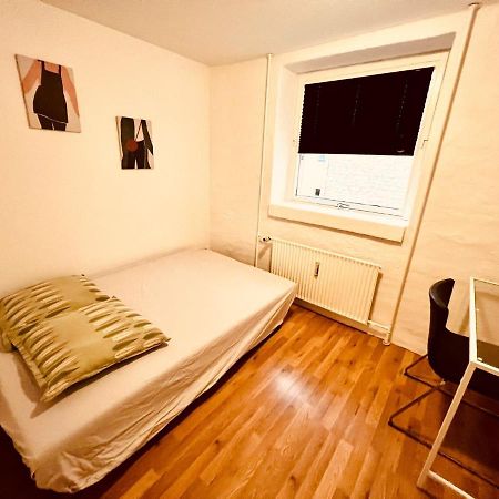Apartment In The Heart Of Aalborg Esterno foto