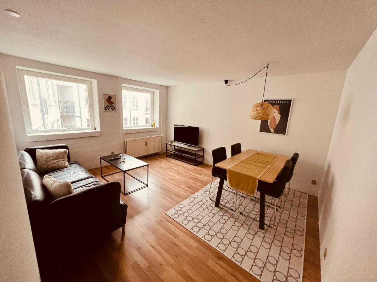 Apartment In The Heart Of Aalborg Esterno foto